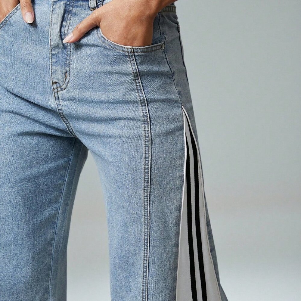 Light Wash Casual Women's Jeans - Picture 6 of 7